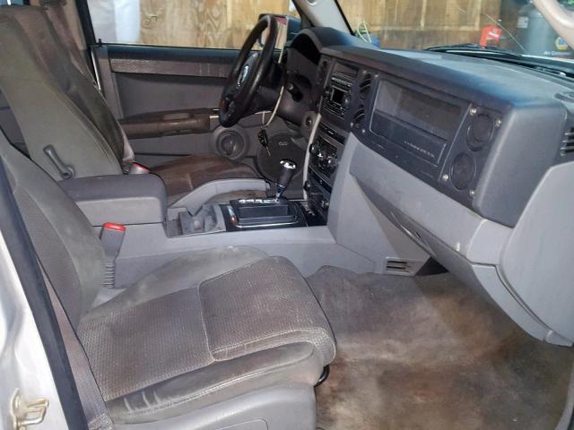 1J8HG48KX7C619296 - 2007 JEEP COMMANDER SILVER photo 5
