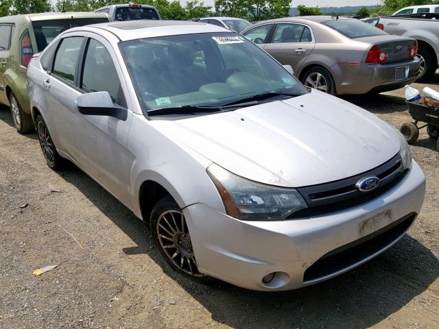 1FAHP3GN2AW237322 - 2010 FORD FOCUS SES SILVER photo 1