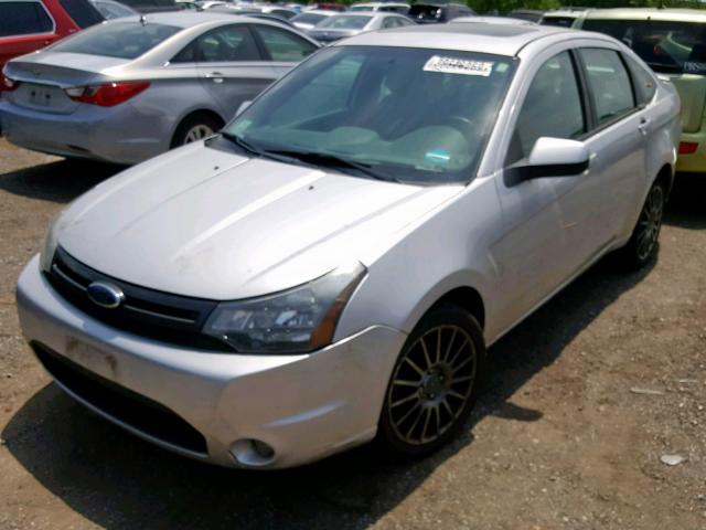 1FAHP3GN2AW237322 - 2010 FORD FOCUS SES SILVER photo 2