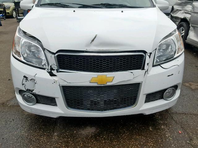 KL1TG6DE2BB253711 - 2011 CHEVROLET AVEO LT WHITE photo 9