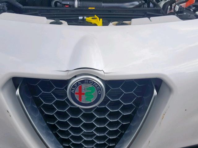 ZASPAKBN2K7C38823 - 2019 ALFA ROMEO STELVIO TI WHITE photo 9