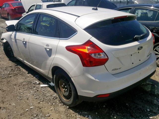 1FAHP3N21CL295970 - 2012 FORD FOCUS TITA WHITE photo 3