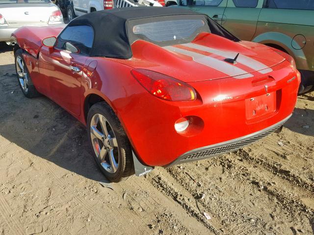 1G2MS35B88Y131556 - 2008 PONTIAC SOLSTICE RED photo 3