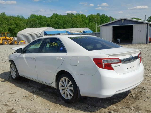 4T1BD1FK9EU097660 - 2014 TOYOTA CAMRY HYBR WHITE photo 3