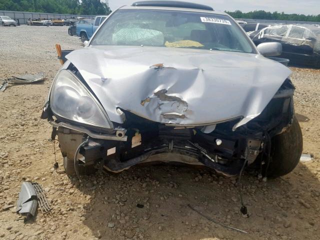 JTHBF30G330107293 - 2003 LEXUS ES 300 SILVER photo 9