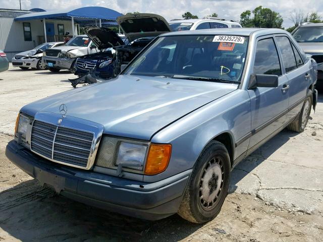 WDBEA30D1GA197237 - 1986 MERCEDES-BENZ 300 E BLUE photo 2