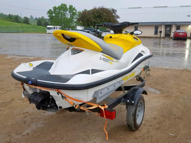 PLE36978E404 - 2004 POLARIS JETSKI WHITE photo 4