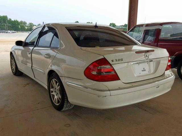 WDBUF65J85A643202 - 2005 MERCEDES-BENZ E 320 WHITE photo 3