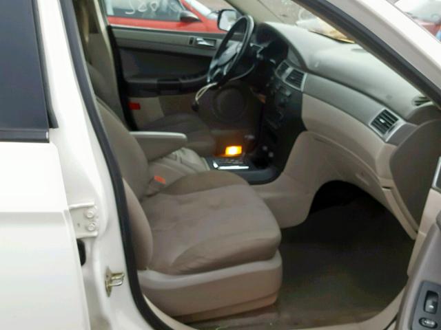 2C4GF48475R366854 - 2005 CHRYSLER PACIFICA WHITE photo 5