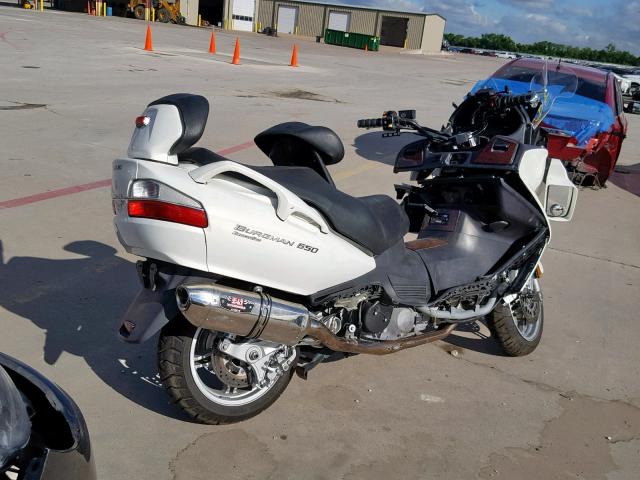 JS1CP51BX92100169 - 2009 SUZUKI AN650 A WHITE photo 4