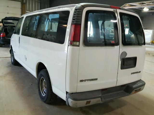 1GNFG15M521189904 - 2002 CHEVROLET EXPRESS G1 WHITE photo 3