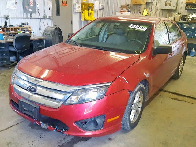 3FAHP0GA0CR283913 - 2012 FORD FUSION S RED photo 2