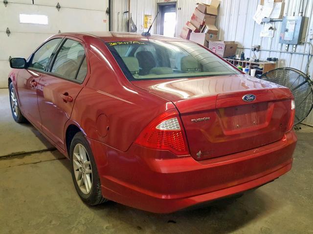 3FAHP0GA0CR283913 - 2012 FORD FUSION S RED photo 3