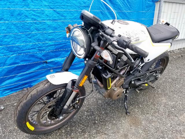 VBKUVJ403KM264603 - 2019 HUSQVARNA VITPILEN 4 WHITE photo 2