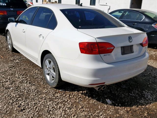 3VWLL7AJ1BM112632 - 2011 VOLKSWAGEN JETTA TDI WHITE photo 3