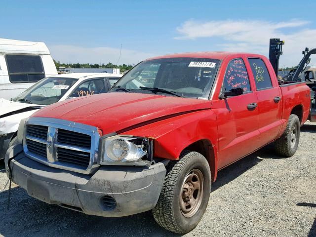 1D7HW28K45S224957 - 2005 DODGE DAKOTA QUA RED photo 2