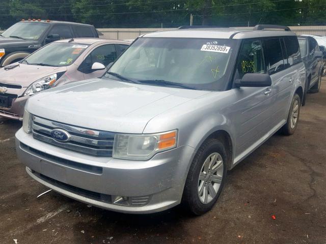 2FMGK5BC4BBD24496 - 2011 FORD FLEX SE SILVER photo 2