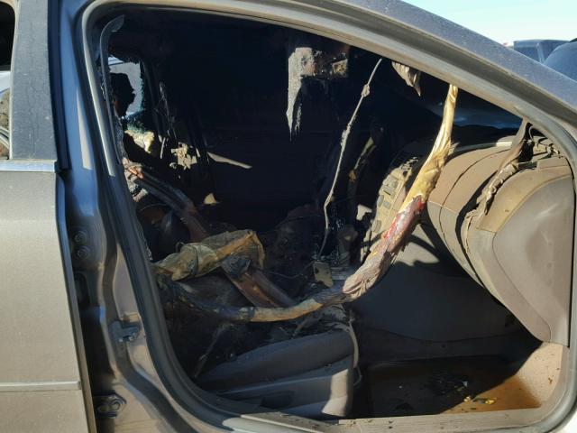 1G1ZB5E13BF150306 - 2011 CHEVROLET MALIBU LS GOLD photo 5