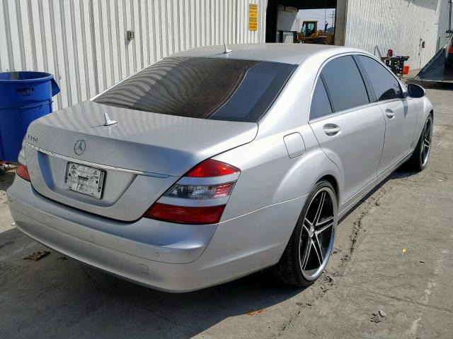 WDDNG71X67A011973 - 2007 MERCEDES-BENZ S 550 SILVER photo 4