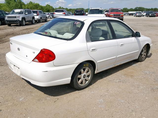 KNAFB121735288412 - 2003 KIA SPECTRA BA WHITE photo 4