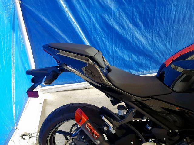 JKAEXKG17JDA14075 - 2018 KAWASAKI EX400 BLACK photo 6