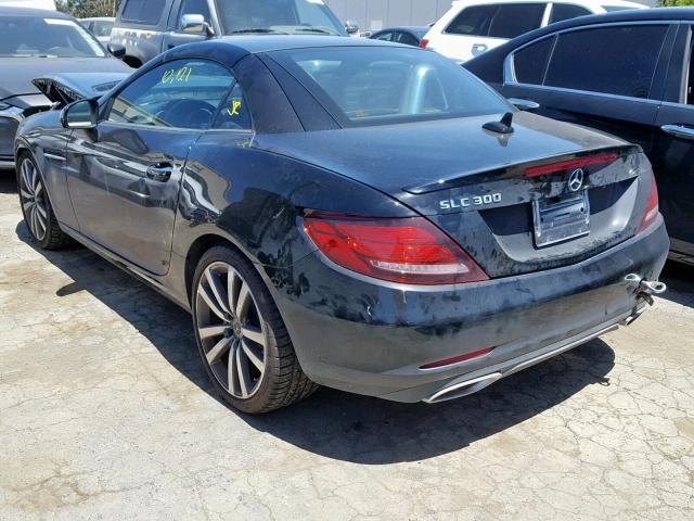 WDDPK3JA0HF139772 - 2017 MERCEDES-BENZ SLC 300 BLACK photo 3