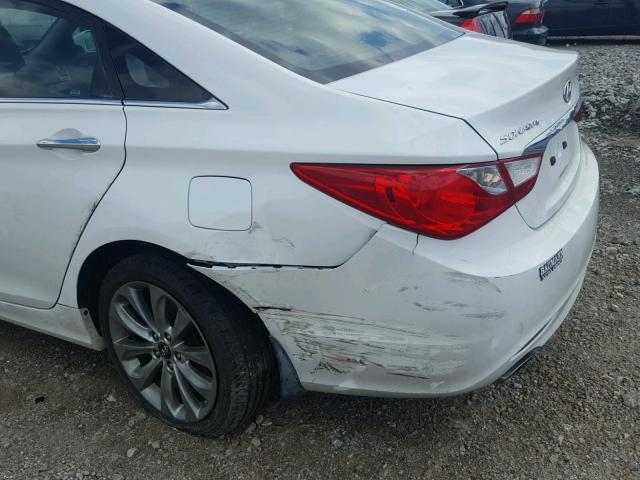 5NPEC4AC9CH311379 - 2012 HYUNDAI SONATA SE WHITE photo 9