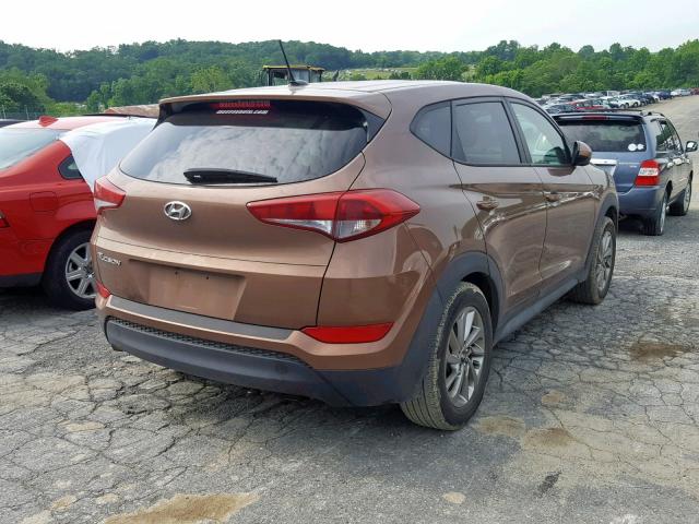 KM8J23A46HU439107 - 2017 HYUNDAI TUCSON SE BROWN photo 4