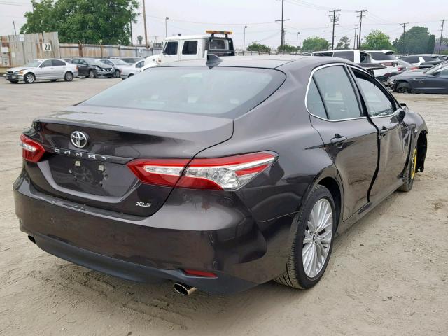 4T1BZ1HK7JU009455 - 2018 TOYOTA CAMRY XSE BROWN photo 4