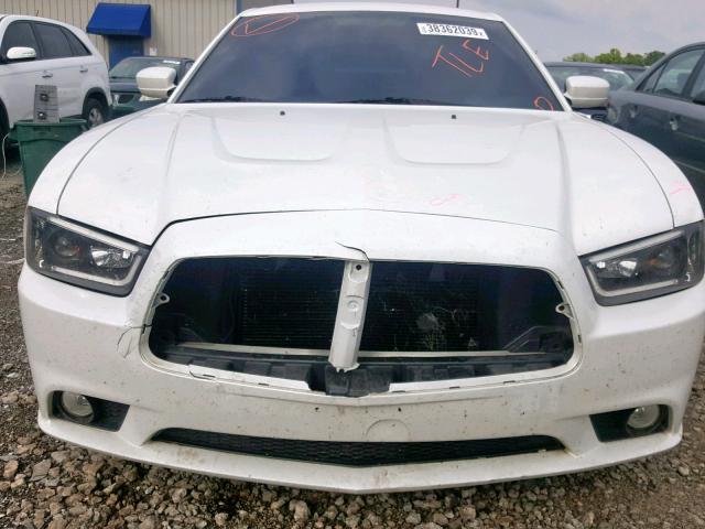 2C3CDXHG2DH577162 - 2013 DODGE CHARGER SX WHITE photo 9