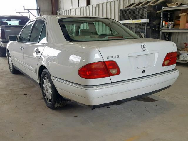 WDBJF65H0XA906236 - 1999 MERCEDES-BENZ E 320 WHITE photo 3