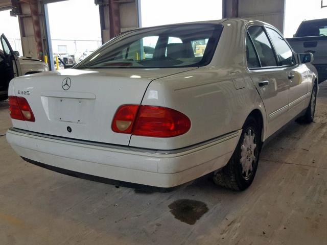 WDBJF65H0XA906236 - 1999 MERCEDES-BENZ E 320 WHITE photo 4