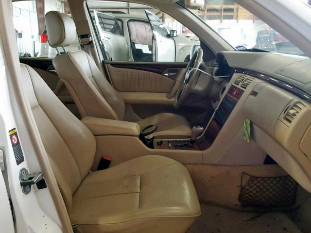 WDBJF65H0XA906236 - 1999 MERCEDES-BENZ E 320 WHITE photo 5