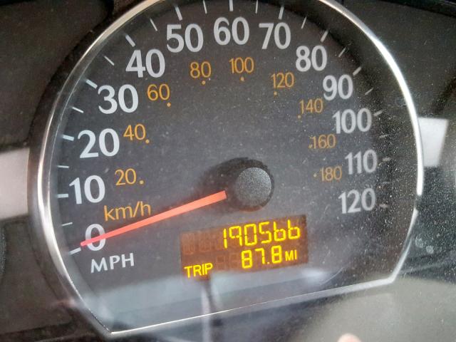 1G8AZ52F95Z115668 - 2005 SATURN ION LEVEL RED photo 8