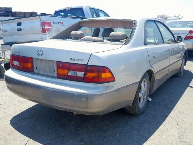 JT8BF28G1W5028260 - 1998 LEXUS ES 300 GRAY photo 4