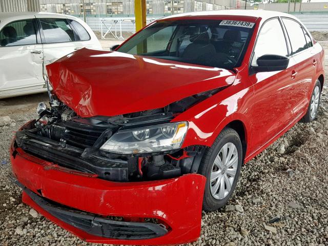 3VW2K7AJ2CM318123 - 2012 VOLKSWAGEN JETTA BASE RED photo 2