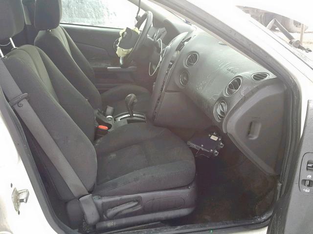 2G2WP552881151170 - 2008 PONTIAC GRAND PRIX WHITE photo 5