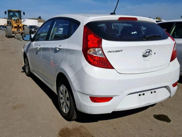 KMHCT5AE4GU256734 - 2016 HYUNDAI ACCENT SE WHITE photo 3