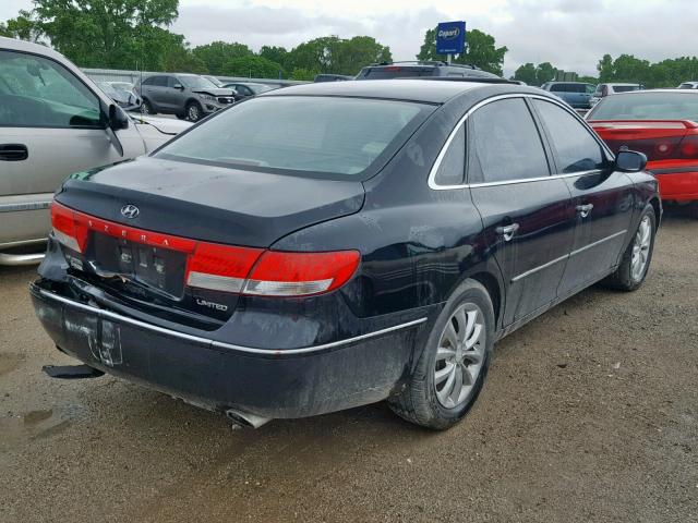 KMHFC46F86A101211 - 2006 HYUNDAI AZERA SE BLACK photo 4