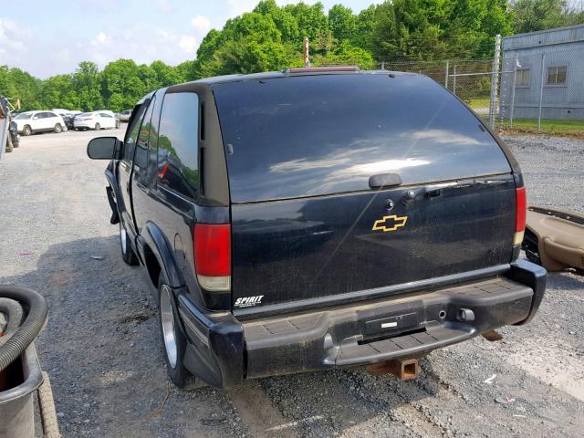 1GNCS18W82K154248 - 2002 CHEVROLET BLAZER BLACK photo 3