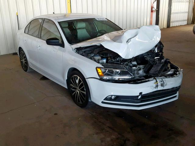 3VWD17AJ5GM401837 - 2016 VOLKSWAGEN JETTA SPOR WHITE photo 1