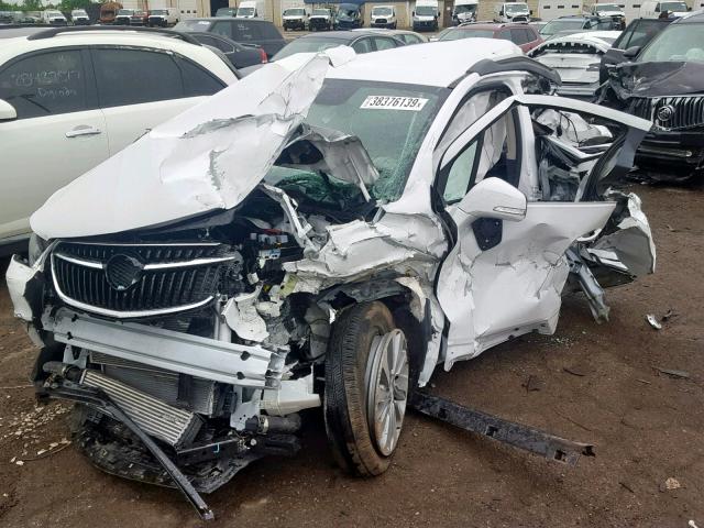 KL4CJASB3JB567138 - 2018 BUICK ENCORE PRE WHITE photo 2