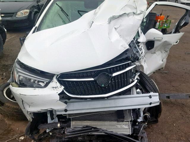 KL4CJASB3JB567138 - 2018 BUICK ENCORE PRE WHITE photo 7