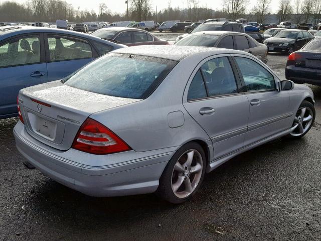 WDBRF40J85F683025 - 2005 MERCEDES-BENZ C 230K SPO SILVER photo 4