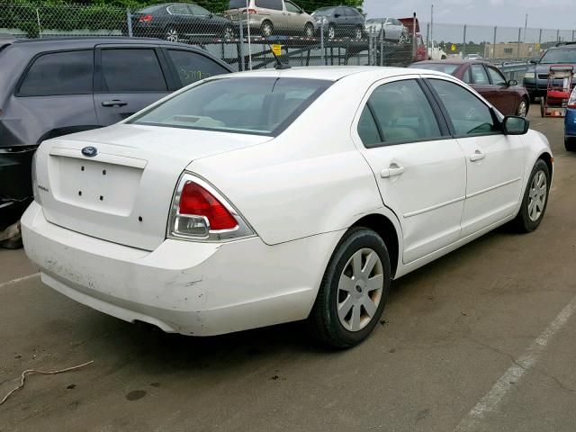 3FAHP06Z68R259694 - 2008 FORD FUSION S WHITE photo 4