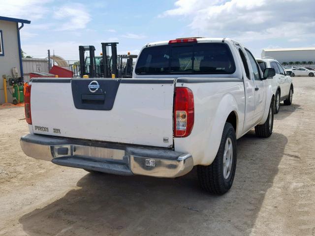 1N6AD06U75C423955 - 2005 NISSAN FRONTIER K WHITE photo 4