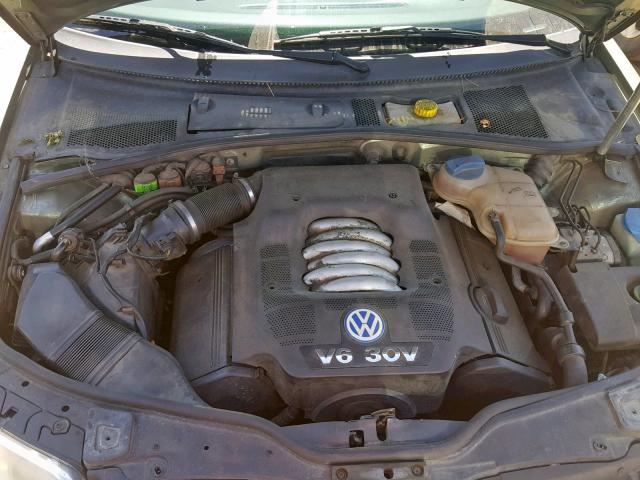 WVWTH63BX2P232377 - 2002 VOLKSWAGEN PASSAT GLX GREEN photo 7