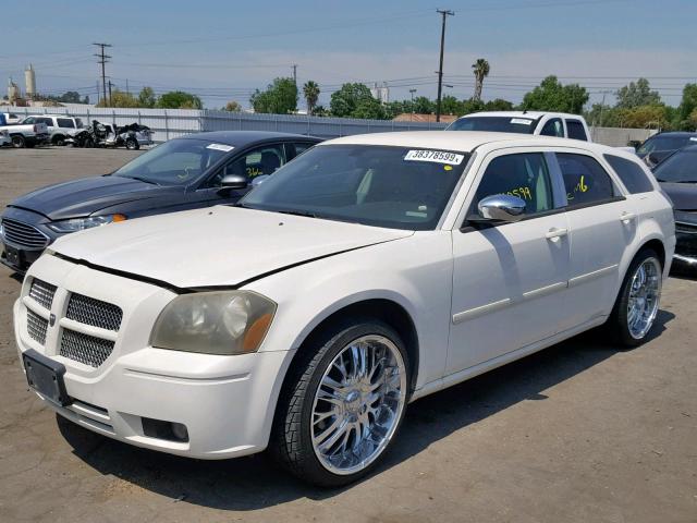 2D4FV47T56H448406 - 2006 DODGE MAGNUM SE WHITE photo 2