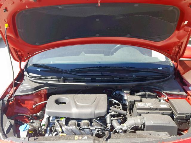 3KPA24ABXKE205261 - 2019 KIA RIO S RED photo 7