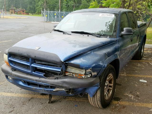 1B7HL38X72S668978 - 2002 DODGE DAKOTA QUA BLUE photo 2